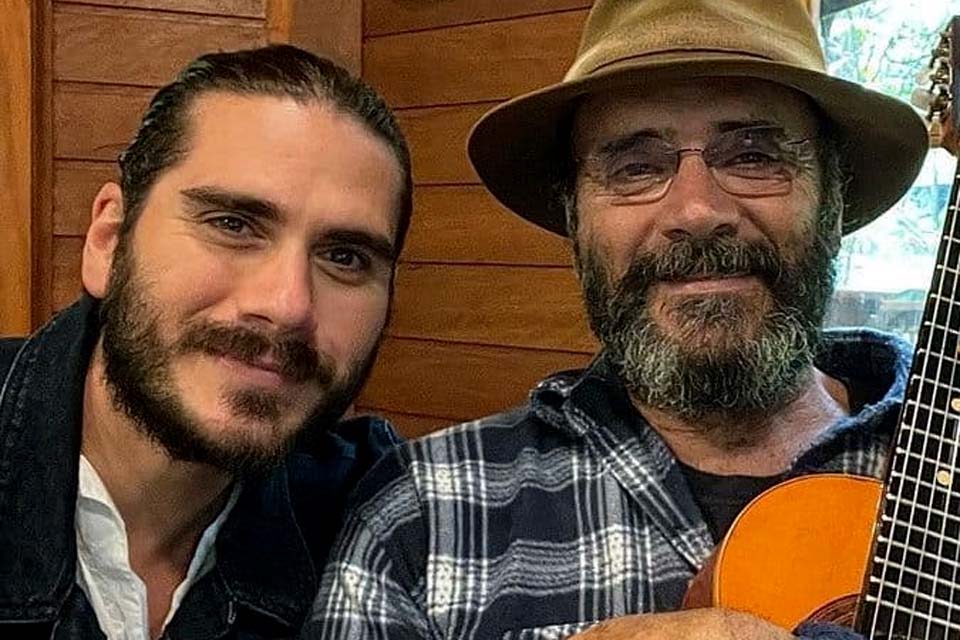 A novela ajudou a gente a se aproximar, diz Gabriel Sater sobre contracenar com pai em Pantanal