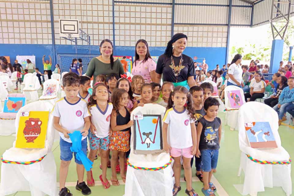 II Exposição de Artes dos alunos com deficiência de Itapuã abordou tema sobre a cultura afro-brasileira