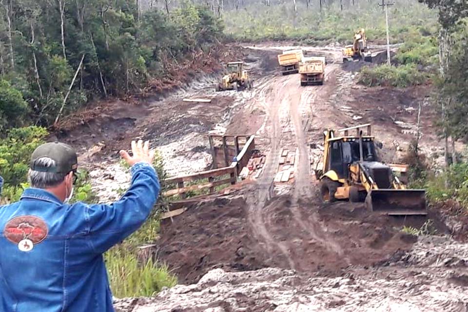 Ponte na Linha 144 é concluída pela Prefeitura em parceria com o DER