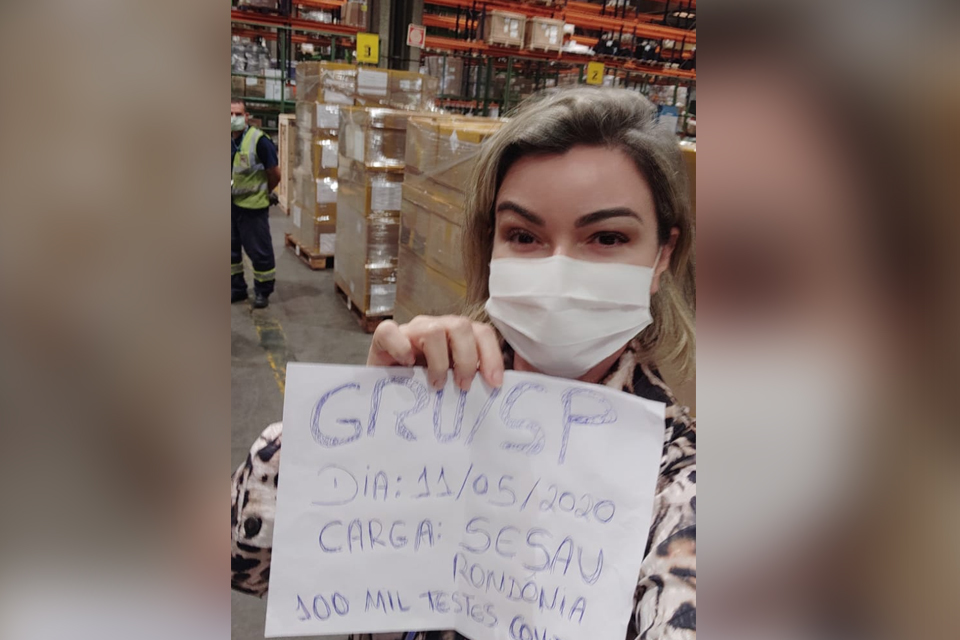 Pedido de registro na Anvisa foi feito há mais de um mês e não existe previsão para liberação do certificado aos cem mil testes de Coronavírus adquiridos por Rondônia