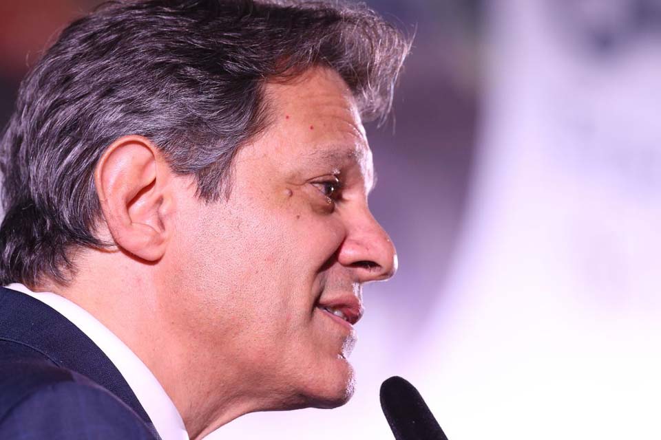 Haddad apresentará nova âncora fiscal a Lula na sexta-feira