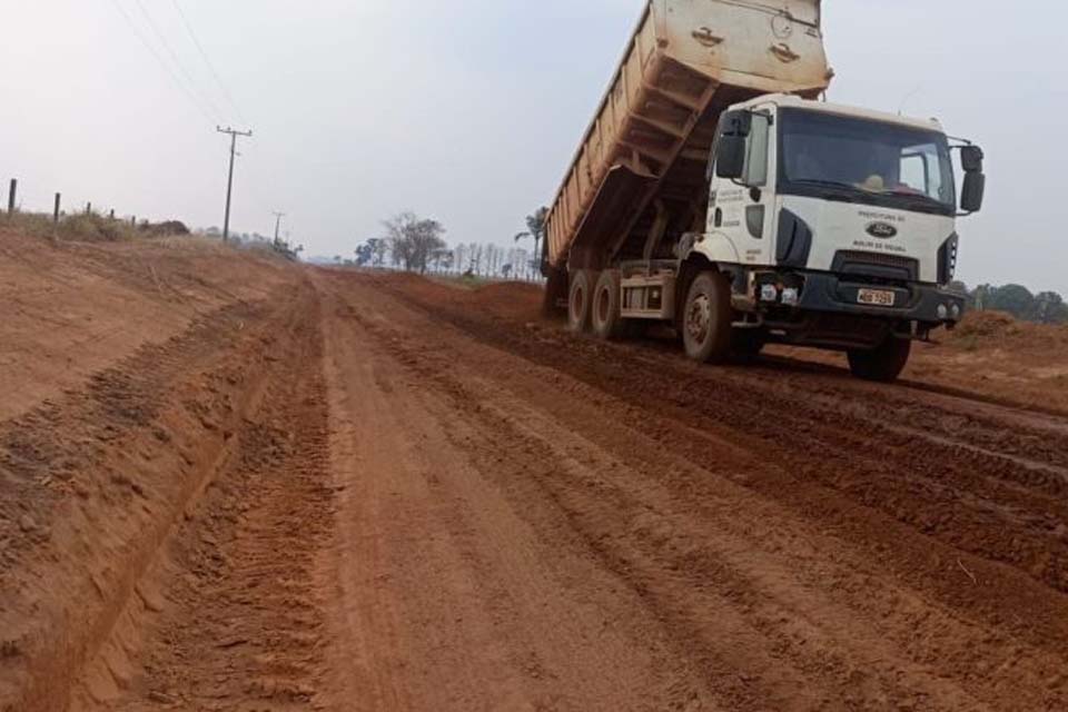 Secretaria Municipal de Obras e Serviços Público de obras conclui a recuperação da linha 172 lado norte
