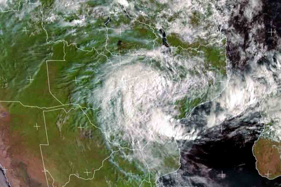 Tempestade tropical Ana deixa cenário de destruição em Moçambique
