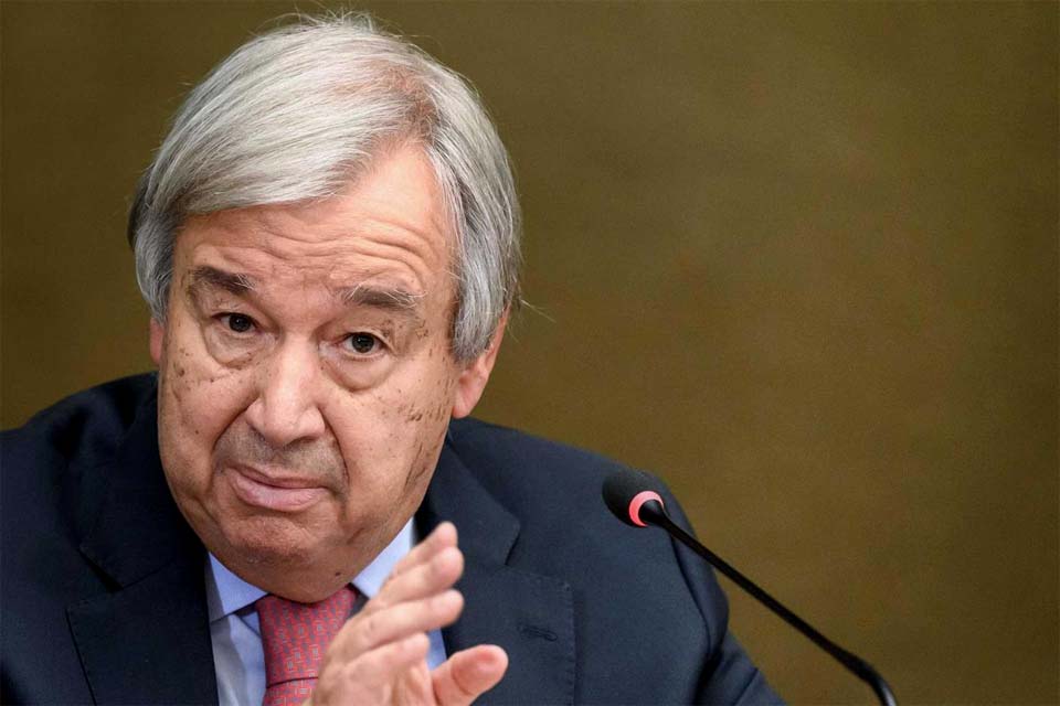 Secretário-geral da Nações Unidas se reúne em Lviv com Zelensky e Erdogan