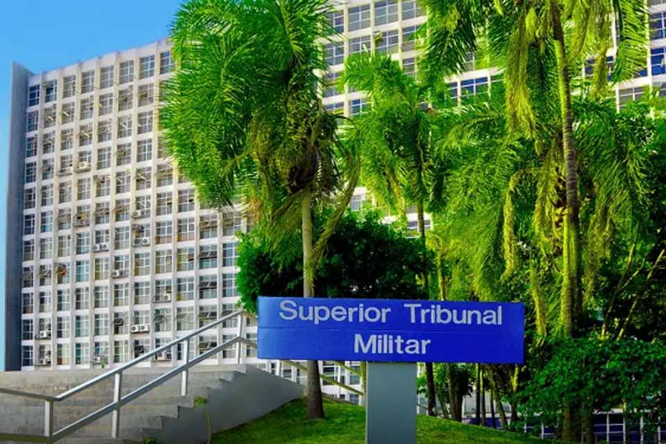 STM vai julgar perda de patente de Bolsonaro e militares condenados