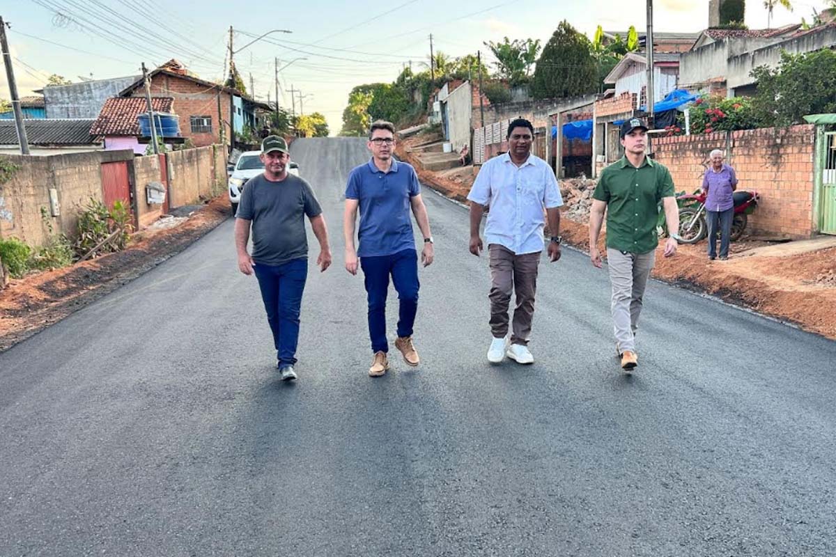 Prefeitura finaliza pavimentação da Rua Adalberto Costa Gadelha, no trecho entre as ruas Monteiro Lobato e Goiás, no Setor 6