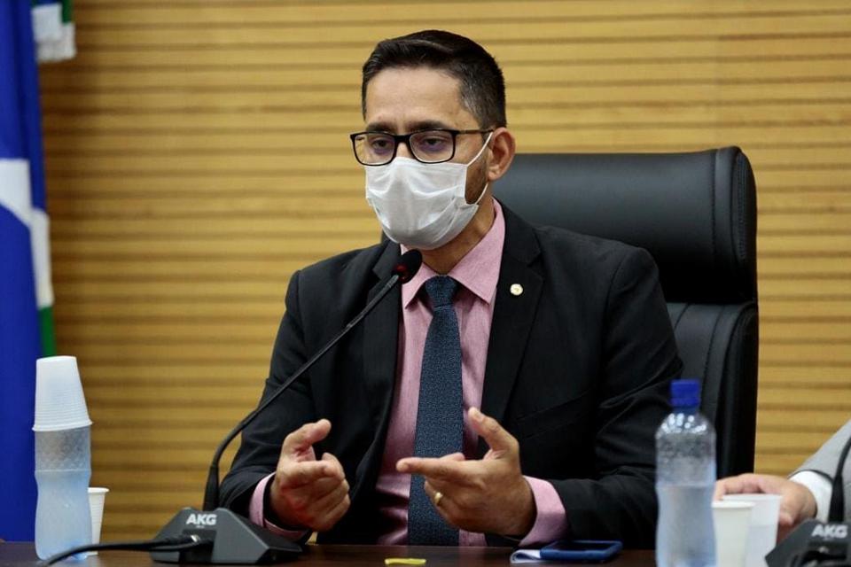 Deputado Anderson solicita da Sesau, informações acerca da exoneração em massa de servidores da saúde em Rondônia