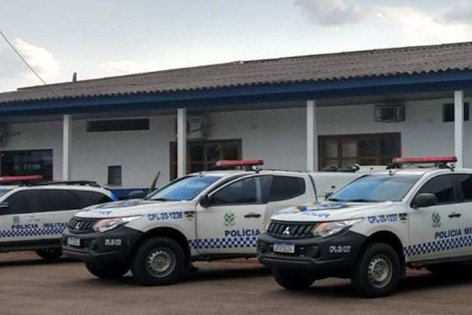 PM prende filho de vereador transportando 31 gramas de cocaína em ônibus