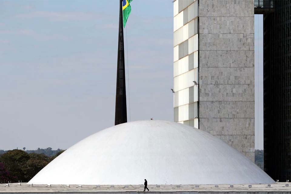 Instalada comissão da Câmara que vai analisar PEC dos precatórios
