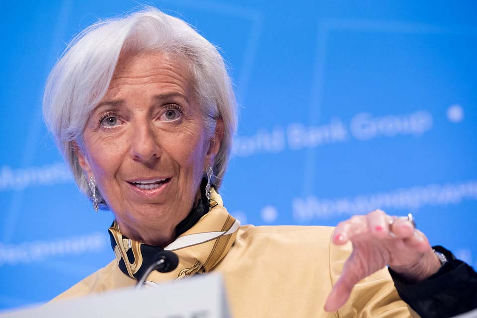 Lagarde reafirma que juros na zona do euro vão subir em 0,5 ponto percentual em março