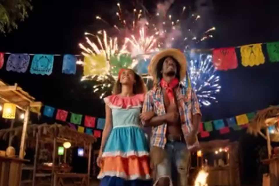 Prefeitura de Espigão do Oeste realiza 4ª Festa Junina na praça dos Pioneiros