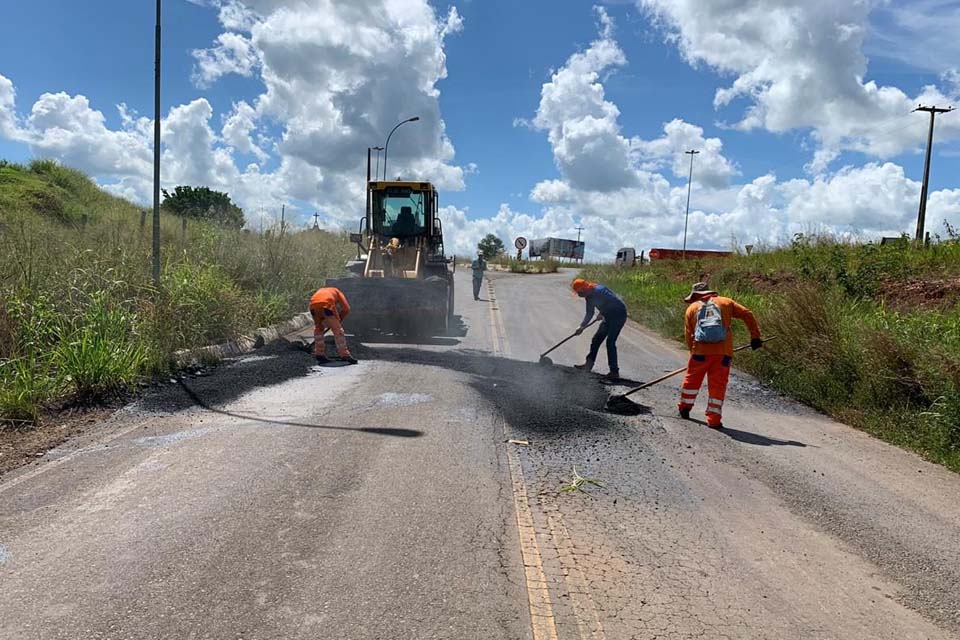 DER inicia recuperação do trecho que liga município à BR-364 na RO-473