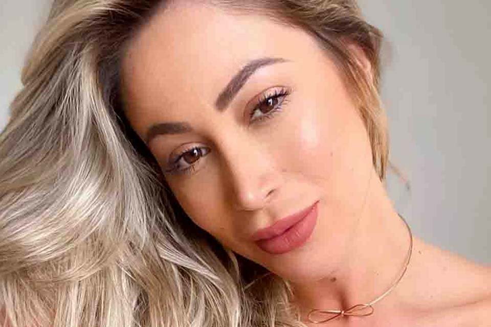 Carol Narizinho fala sobre uso de anabolizantes: 'Carrego os danos'