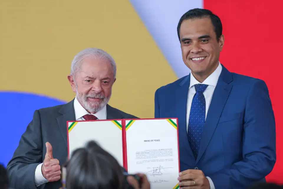 Novo ministro diz que governo deve priorizar acesso do povo ao turismo