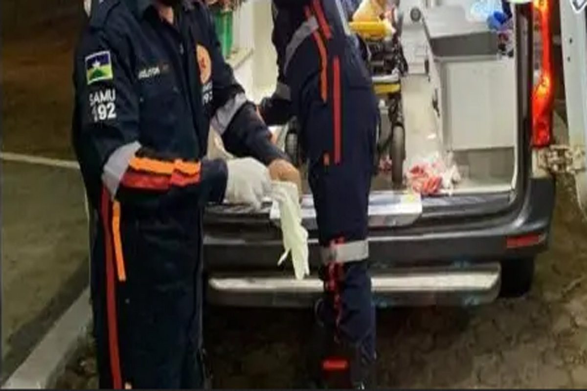 Adolescente de 17 anos é baleado com três tiros na zona Leste