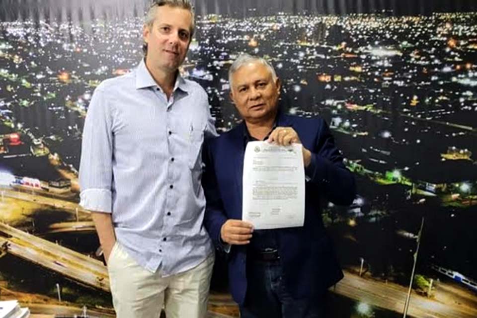 Vereador Chiquinho do Sintax reúne com presidente da EMDUR e protocola pedido de providências a bairros de Porto Velho