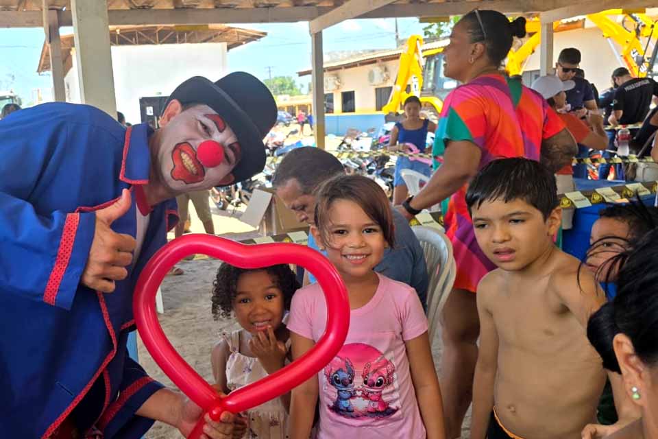 Servidores da Seinfra são contemplados com atividades recreativas desenvolvidas pela Semtel