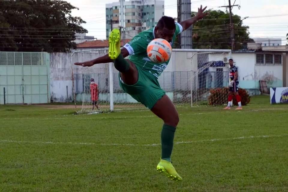 Testes de Covid-19 dão negativo, Jobson apresenta melhora e inicia treinamentos 