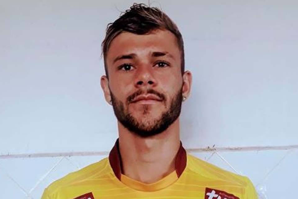 Genus apresenta o meia Washington