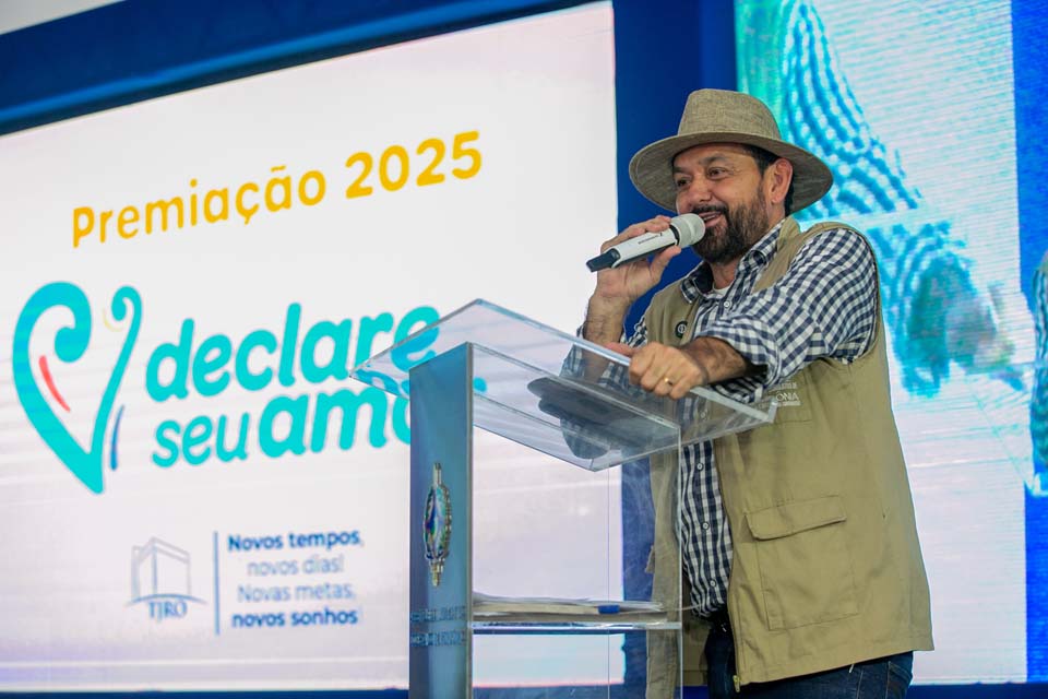 Laerte Gomes prestigia premiação do Projeto Declare o seu Amor 2025 durante 12ª Rondônia Rural Show