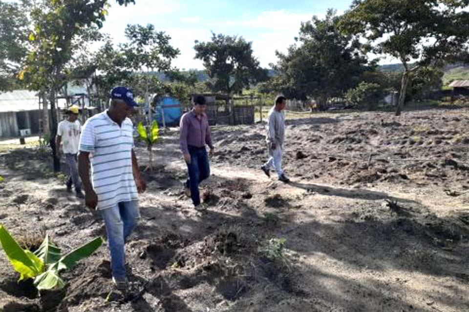 Assistência técnica da Prefeitura a produtores rurais aumenta produtividade dos pequenos agricultores 
