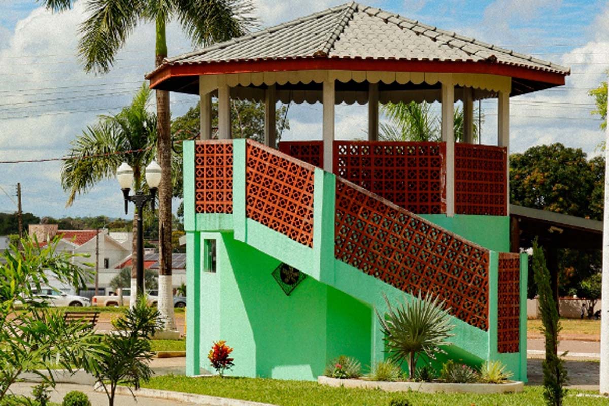 Prefeitura abre licitação para exploração comercial do quiosque da praça municipal