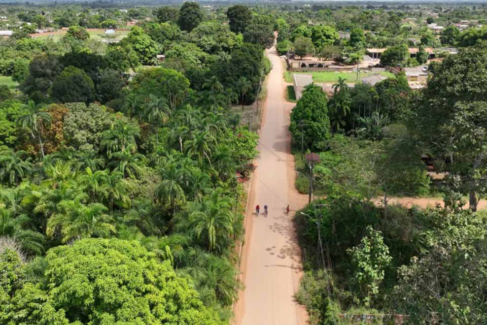 Emdur leva iluminação à Linha Progresso, zona rural de Porto Velho
