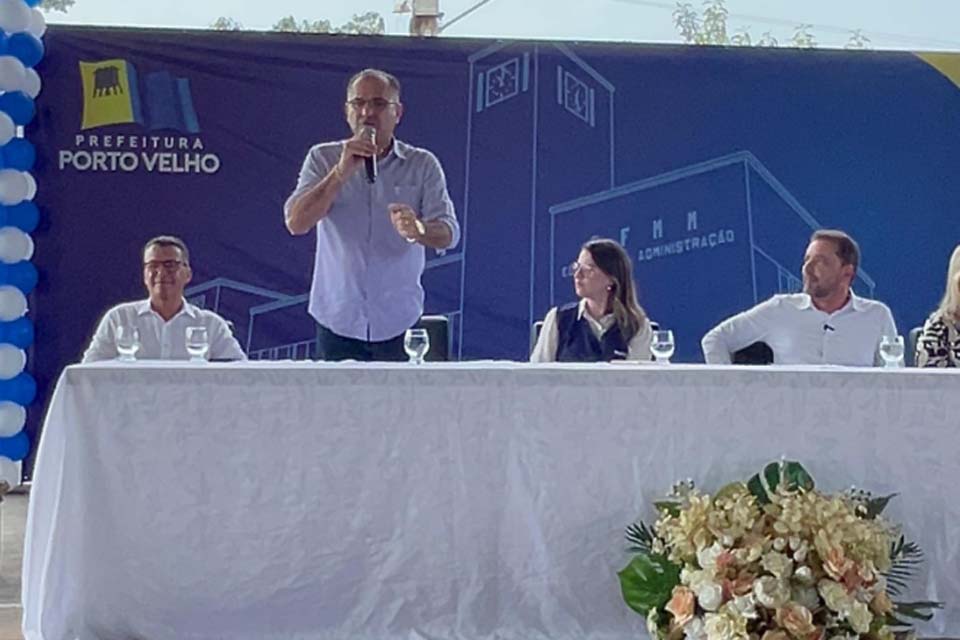 Paulo Tico participa de inauguração de quadra coberta com iluminação na  escola Chiquilito Erse na comunidade Nova Aliança