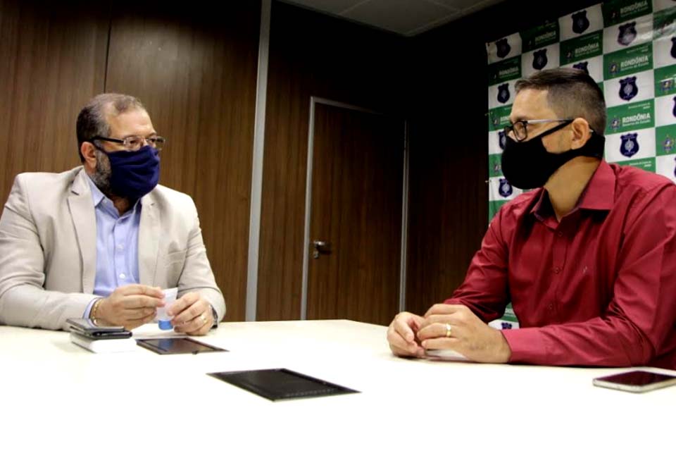 Deputado Anderson se compromete em destinar emenda parlamentar para a compra de armas de fogo para serem entregue aos policiais penais