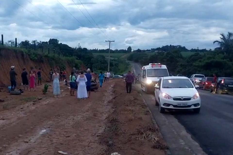 Acidente de carro envolvendo jovens deixa uma vítima fatal na RO 133