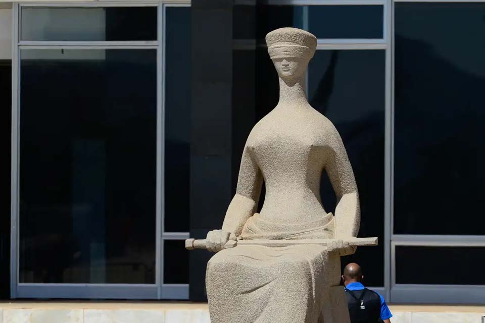 STF retomará quinta-feira julgamento sobre revisão da vida toda