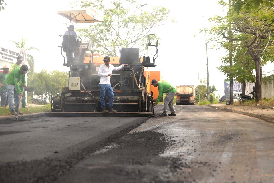 Rua Saul Benesby recebe as obras de recapeamento