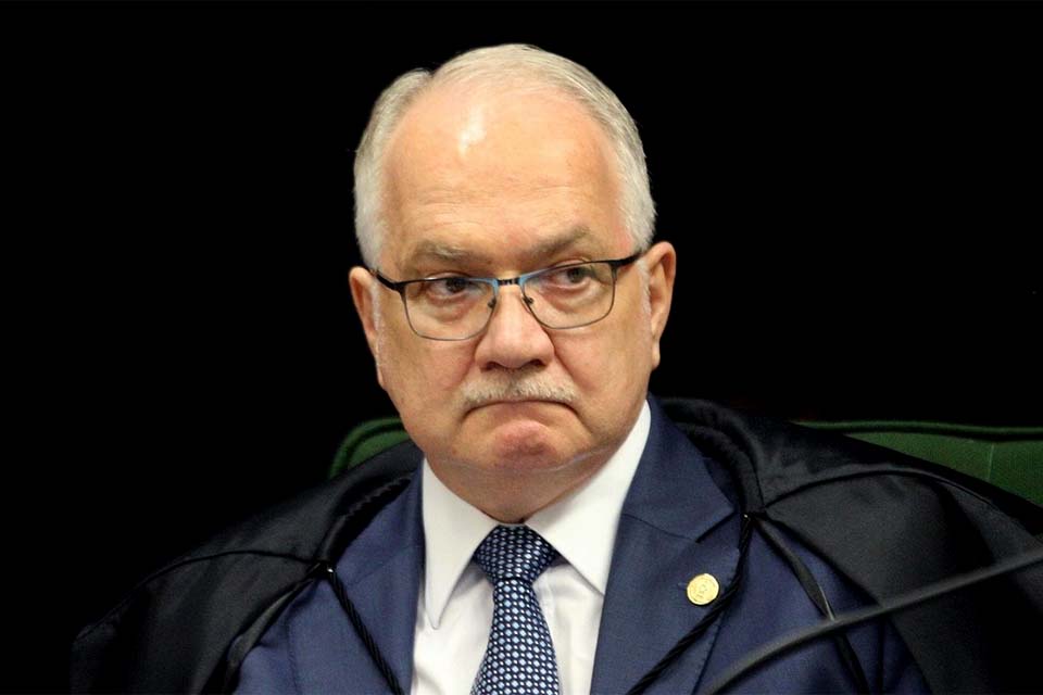 Invasão ao Capitólio deve colocar Brasil em alerta, diz Fachin