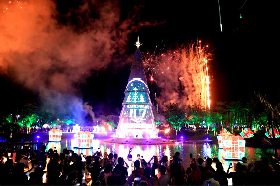 Decoração do Parque da Cidade é prorrogada e segue encantando o público até 11 de janeiro