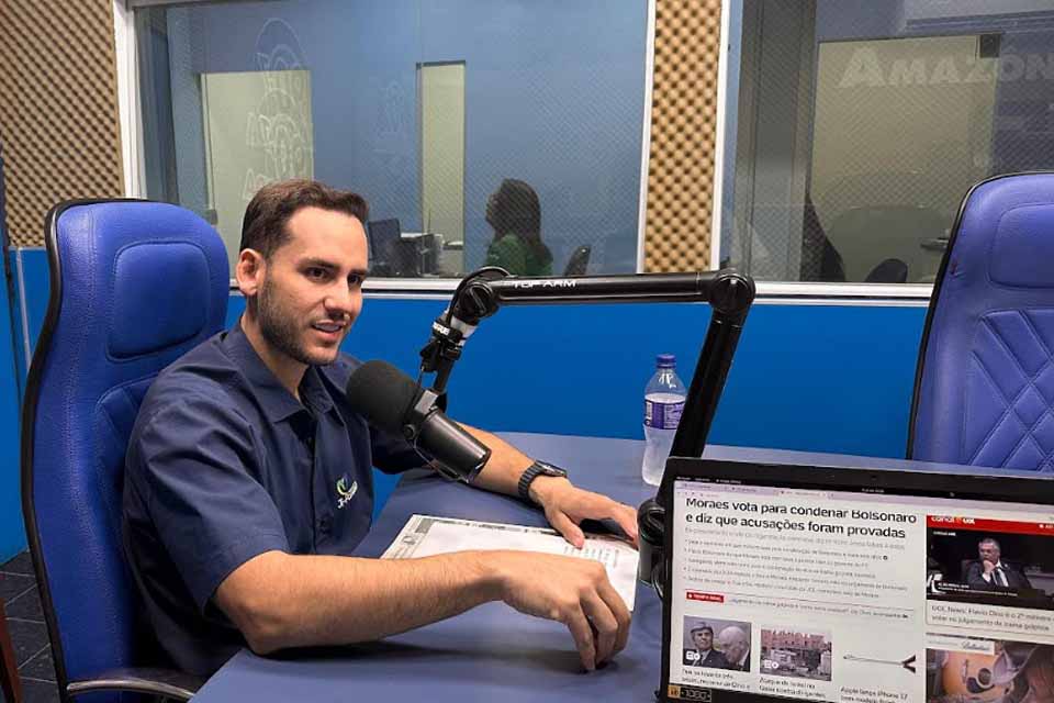 Prefeito Affonso Cândido concede entrevista à Rádio Alvorada e apresentou ações desenvolvidas pela gestão