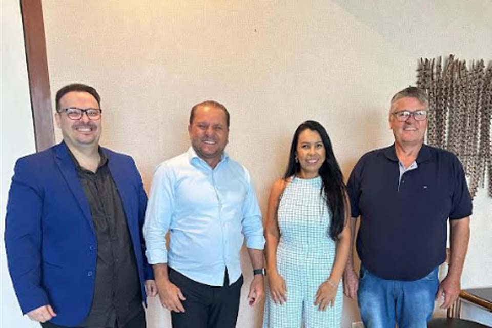 Deputado Cirone Deiró busca melhorias para Hemocentro de Cacoal