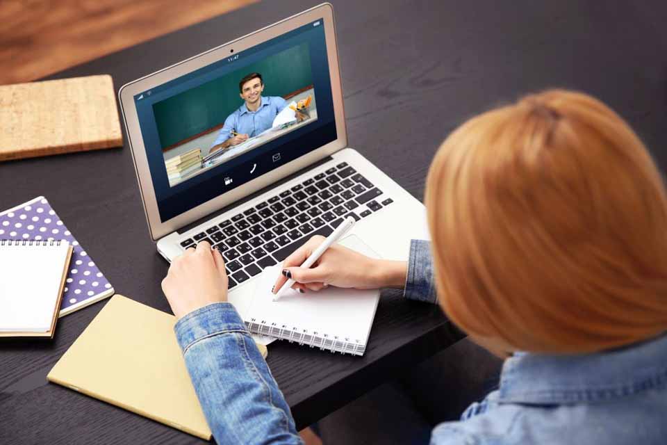 Descubra se vale a pena pós-graduação EAD