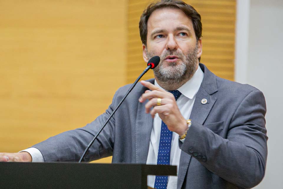 Deputado Alex Redano cobra recapeamento e melhorias na RO-459, em Rio Crespo