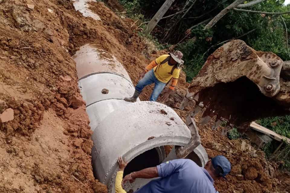 Ponte precária é substituída no bairro Nova Esperança, em Porto Velho