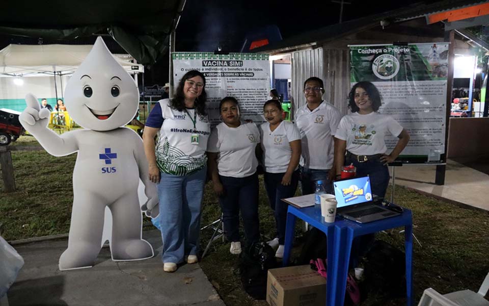 Campus Guajará-Mirim marca presença na Expoagum 2025