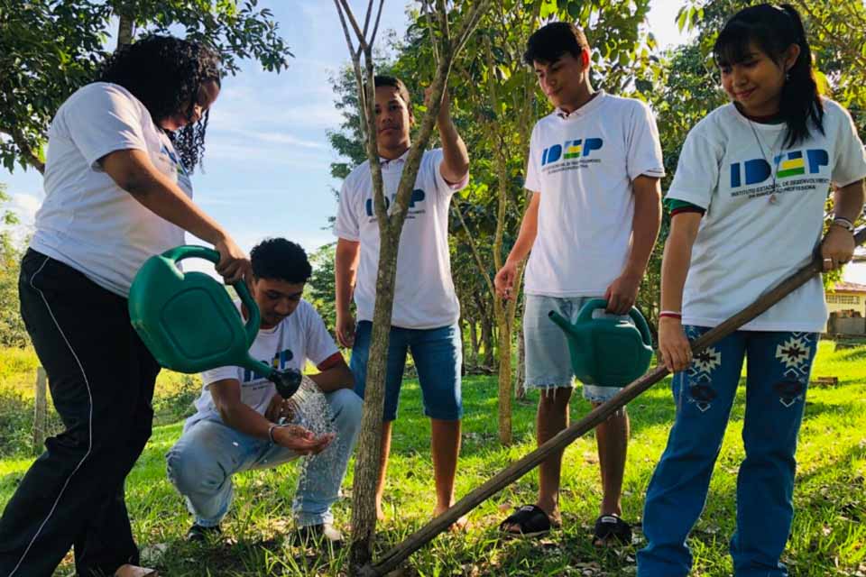Descentralização da educação profissional beneficia jovens de comunidades tradicionais em cursos técnicos