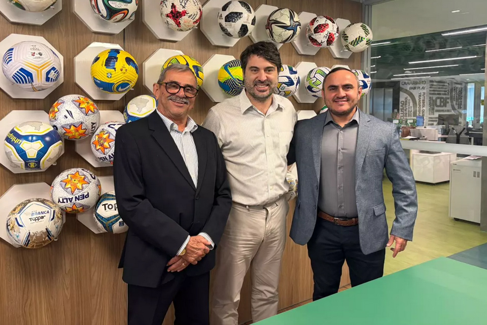 Diretor de competições da CBF garante avaliar demandas do futebol de Rondônia