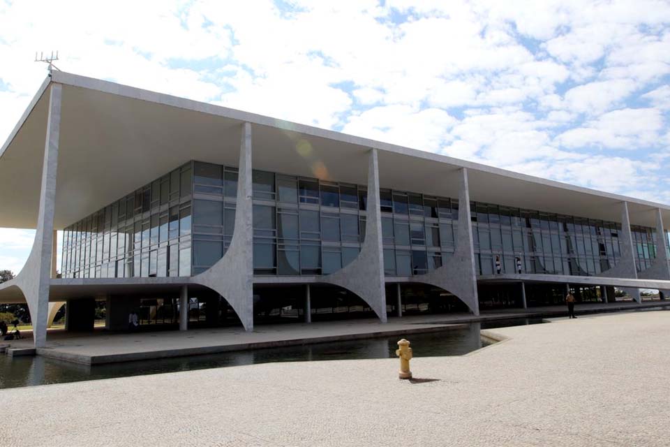 Decreto deve extinguir quase 900 atos normativos sem validade