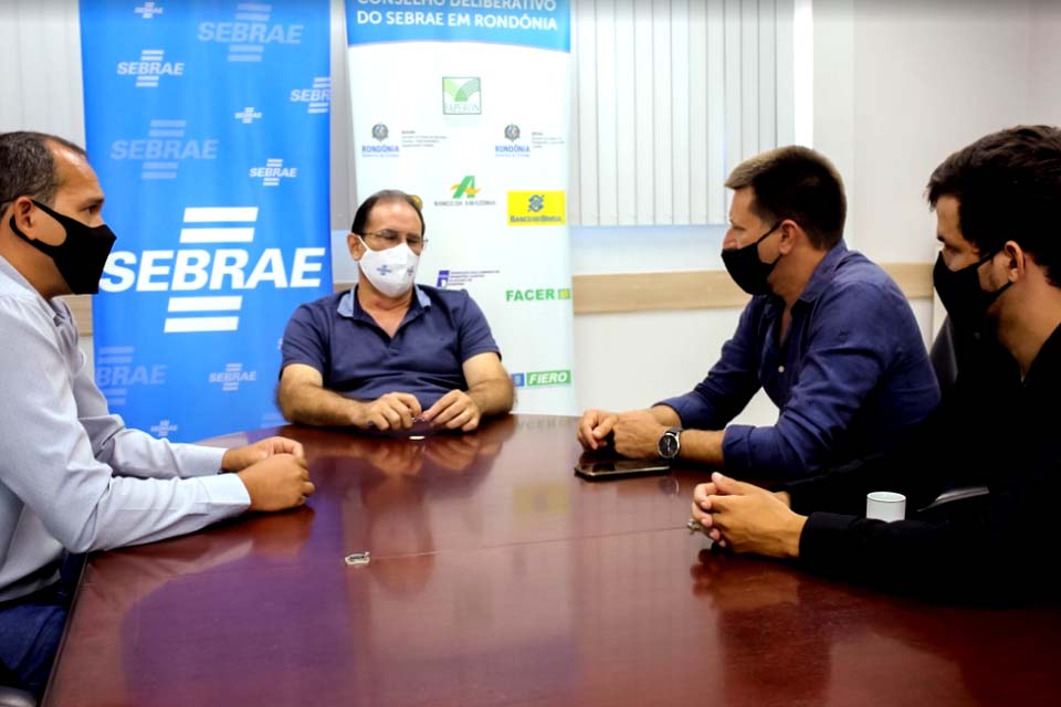 Prefeito reeleito Celso Lang se reúne com diretoria do Sebrae em Rondônia