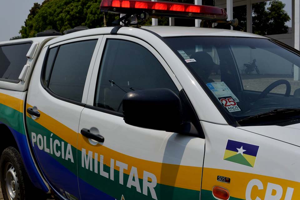 Homem é espancado a pauladas e recusa dizer o nome de agressor