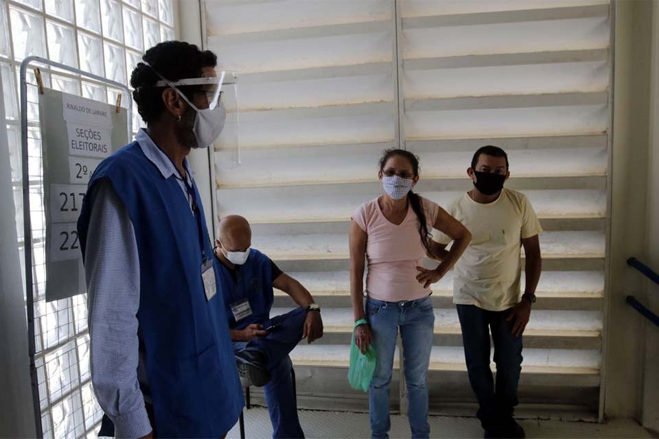 Termina primeiro turno das eleições municipais na maior parte do país