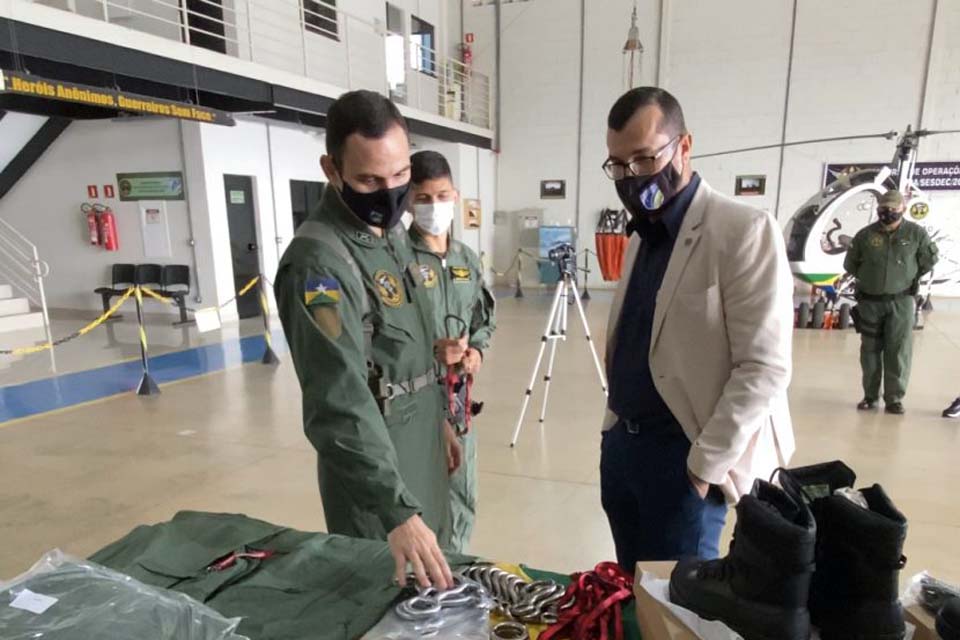 Núcleo de Operações Aéreas recebe mais de R$ 120 mil em equipamentos para auxiliar nas ações de salvamento e resgate