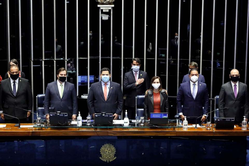 Congresso promulga emenda que torna o Fundeb permanente