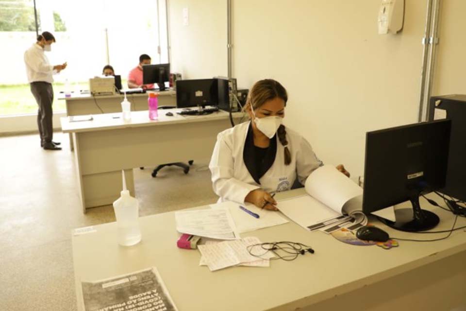 Prefeitura de Porto Velho oferece atendimento psicológico aos profissionais da saúde na linha de frente