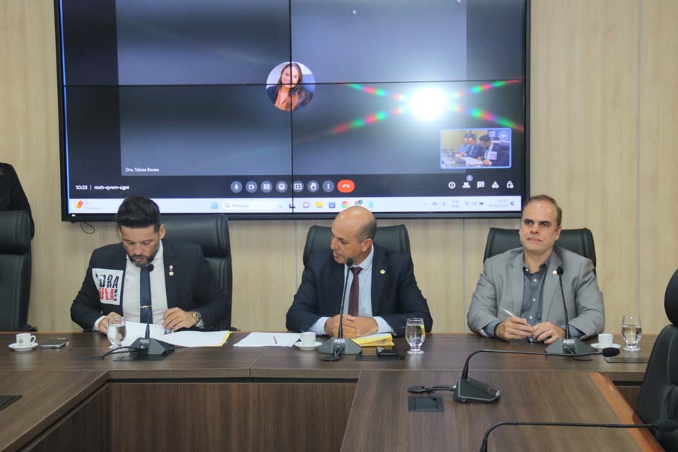 Comissão de Constituição e Justiça da Assembleia Legislativa discute projeto sobre Protocolo mulher segura